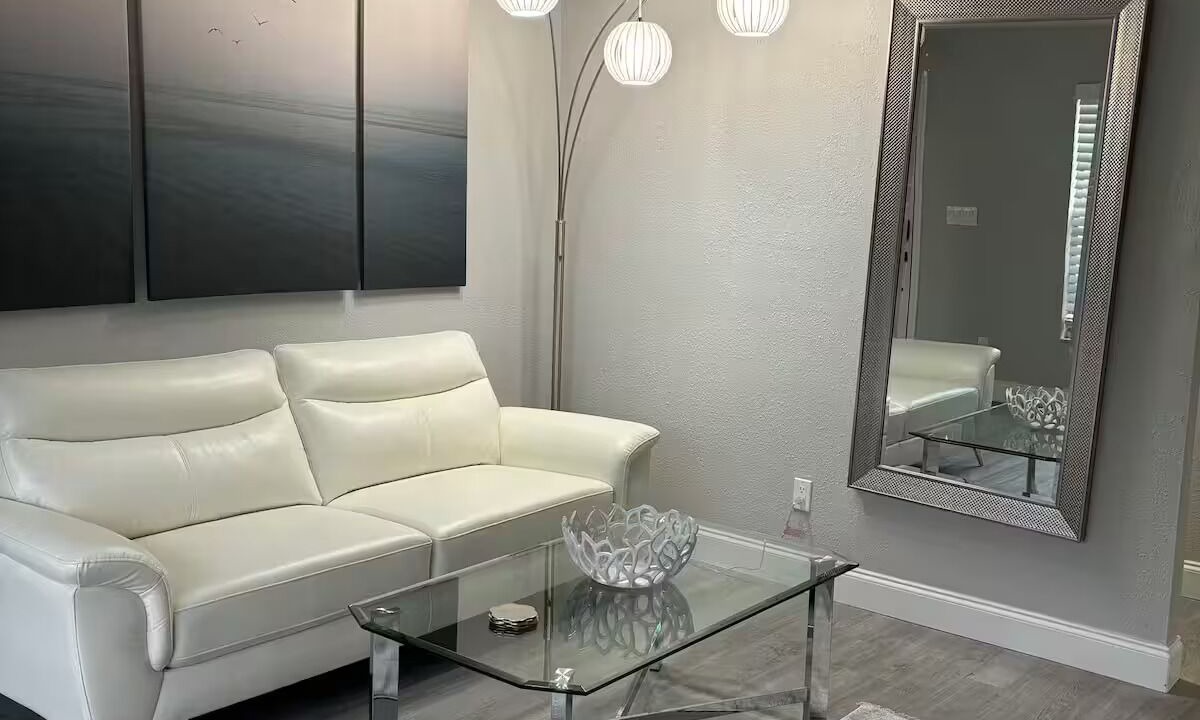 Photo of Livingroom in Daytona Beach