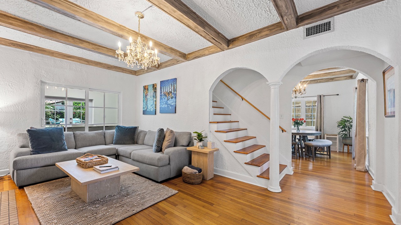 Photo of Livingroom in Old Northwood