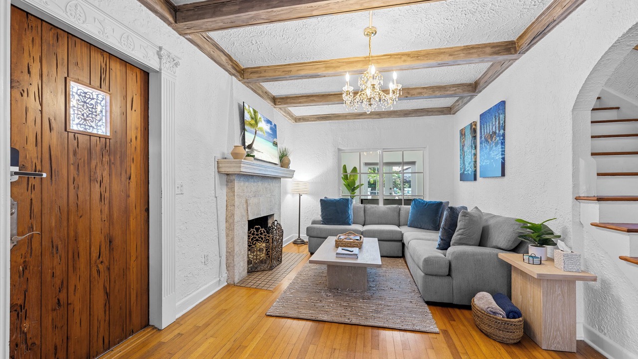 Photo of Livingroom in Old Northwood