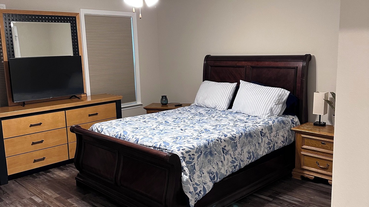 Photo of Bedroom in Crestview