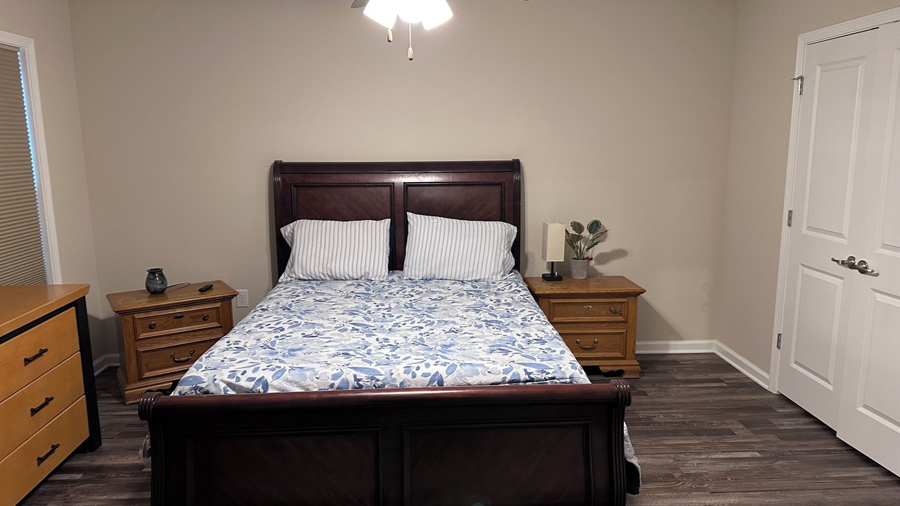 Photo of Bedroom in Crestview