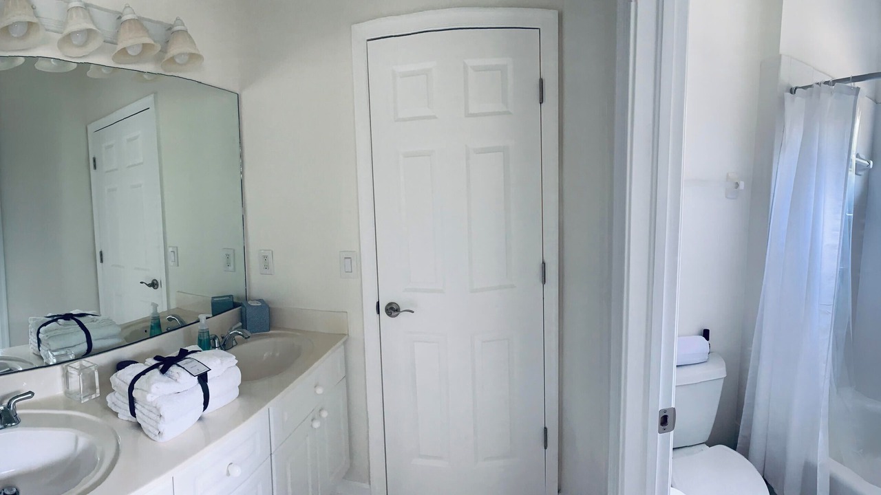 Photo of Bathroom in Palm Valley
