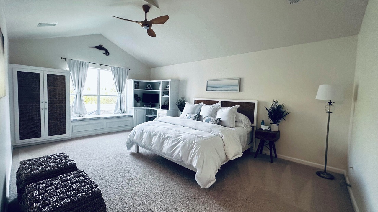 Photo of Bedroom in Palm Valley