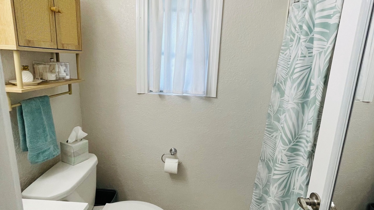 Photo of Bathroom in Longbeach Village