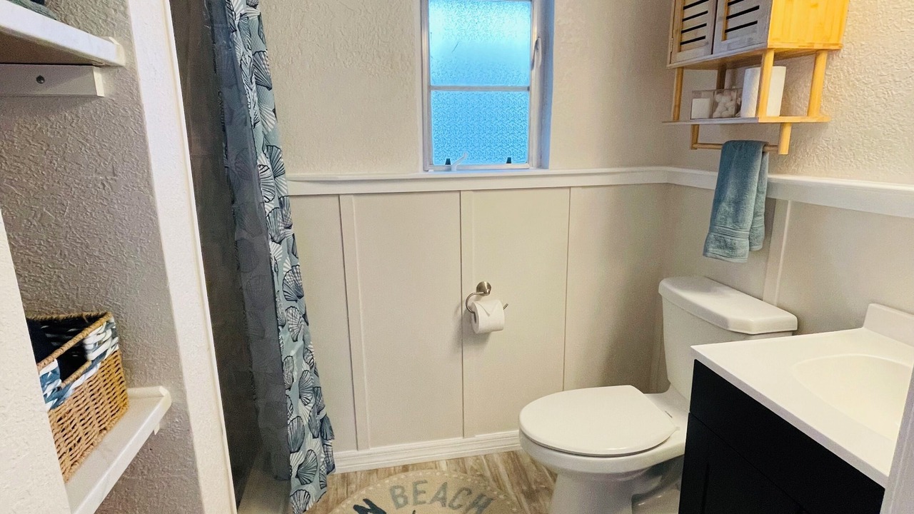 Photo of Bathroom in Longbeach Village