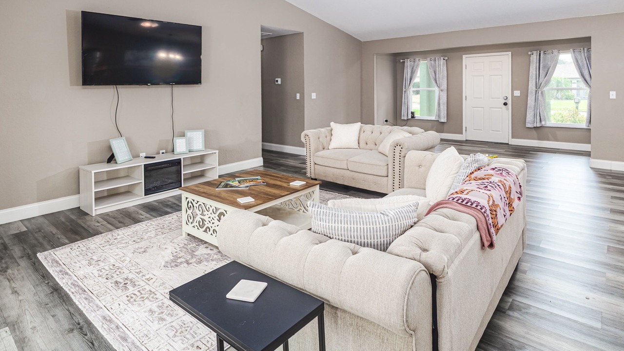 Photo of Livingroom in Lakeland