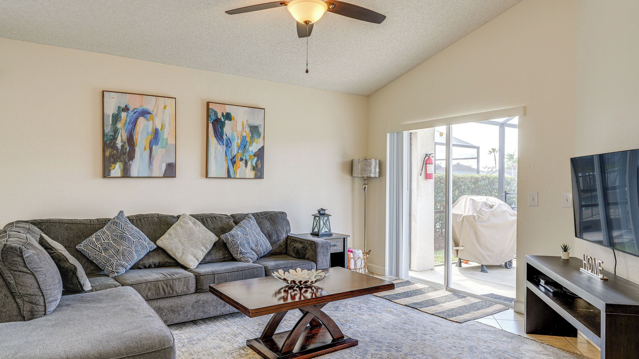 Photo of Livingroom in Lake Berkley