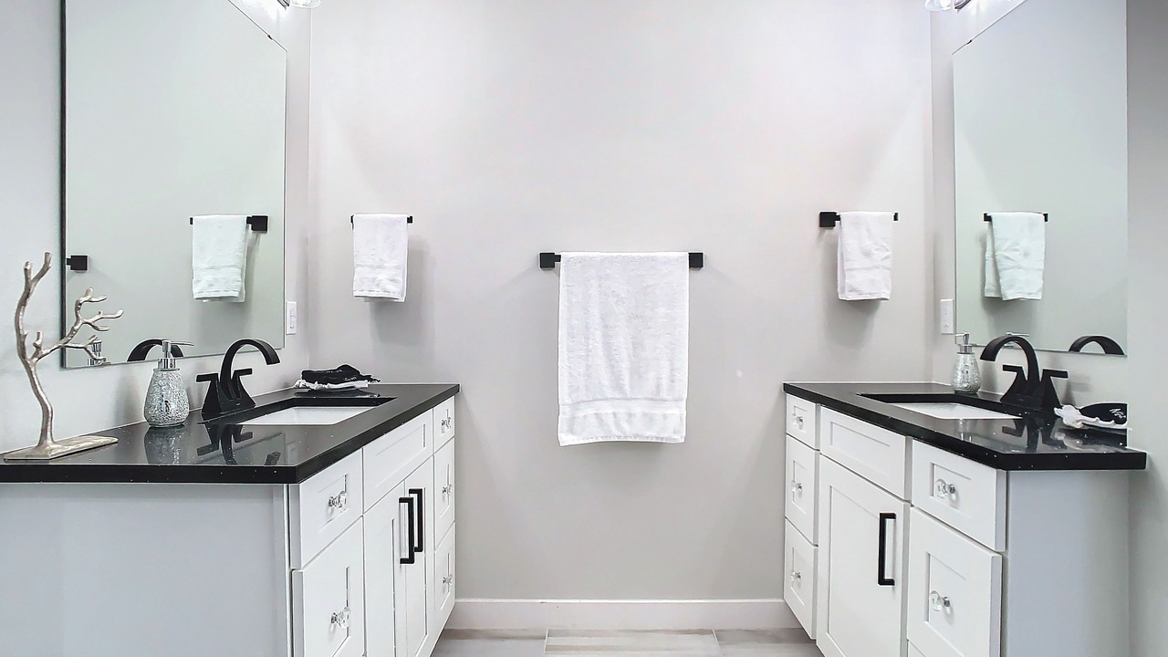 Photo of Bathroom in Cape Caneveral Beach Gardens
