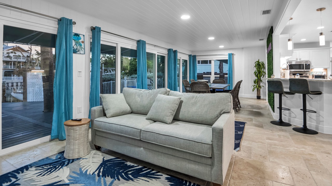 Photo of Livingroom in Bay Isle