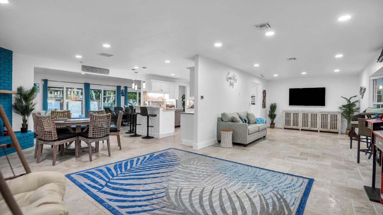 Photo of Livingroom in Bay Isle