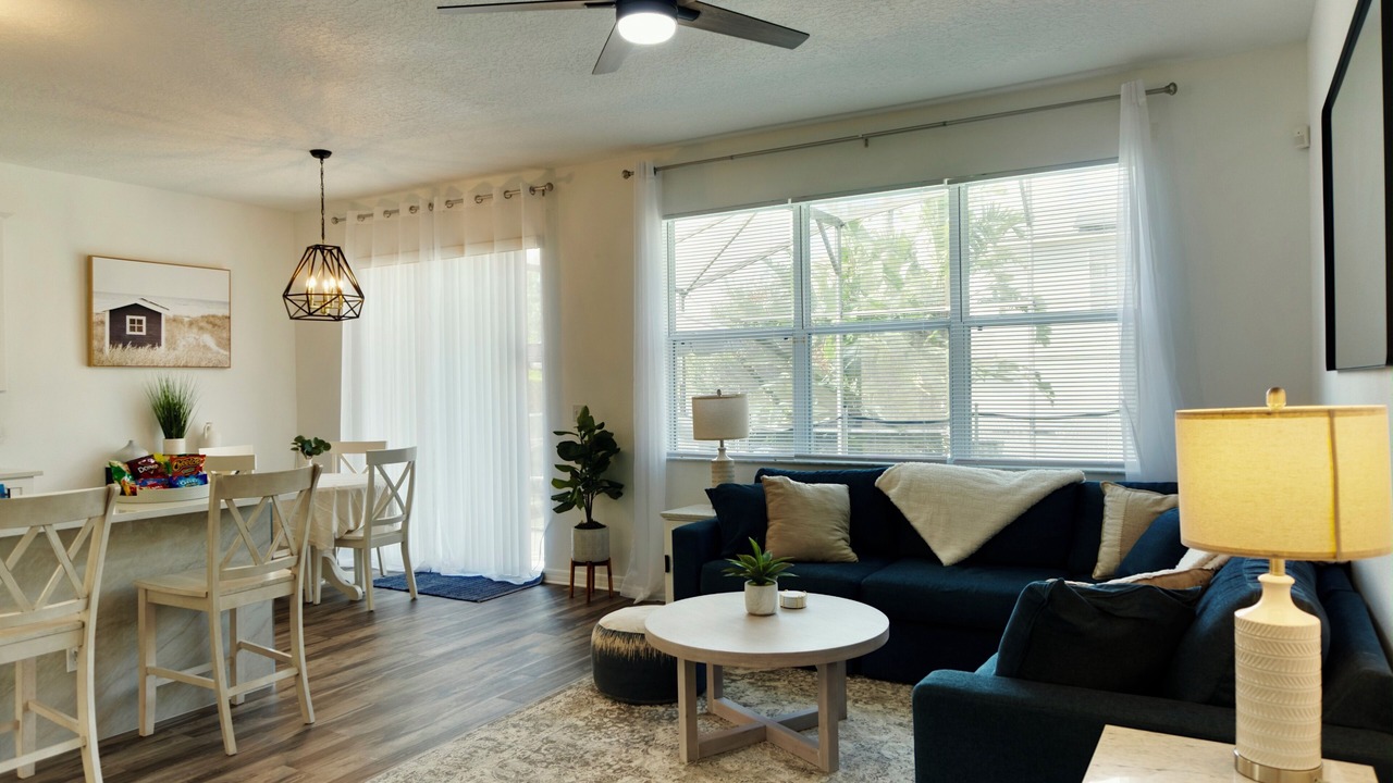 Photo of Livingroom in Legacy Park