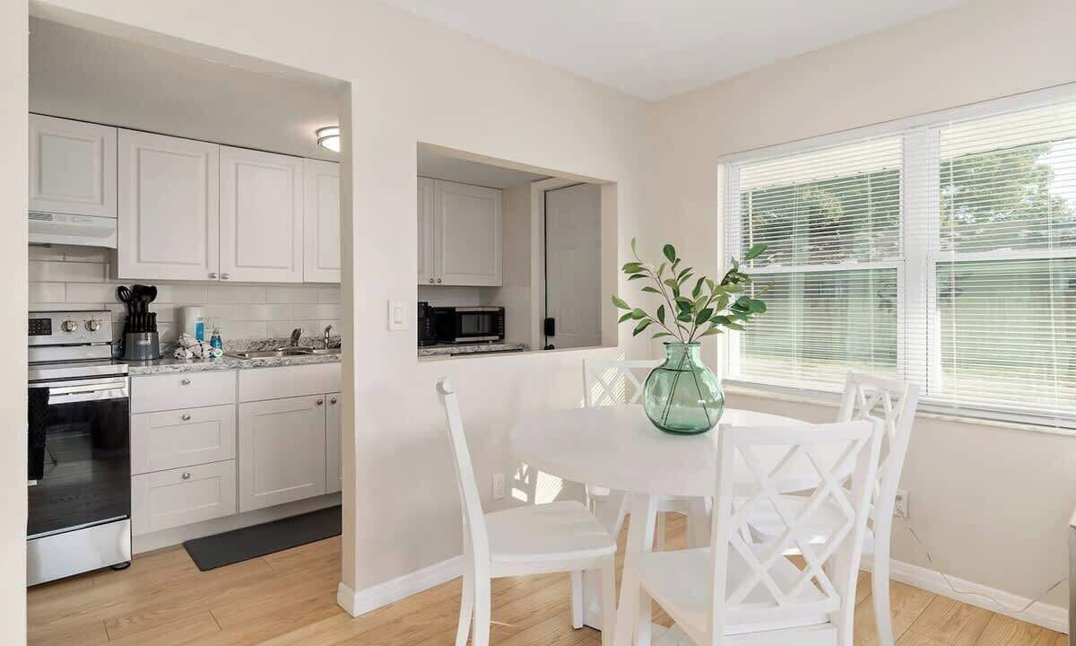 Photo of Kitchen in Downtown Zephyrhills