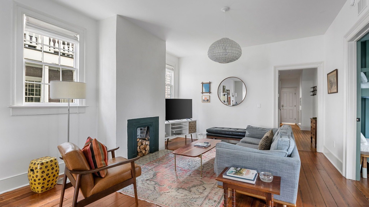 Photo of Livingroom in Cannonborough Elliotborough