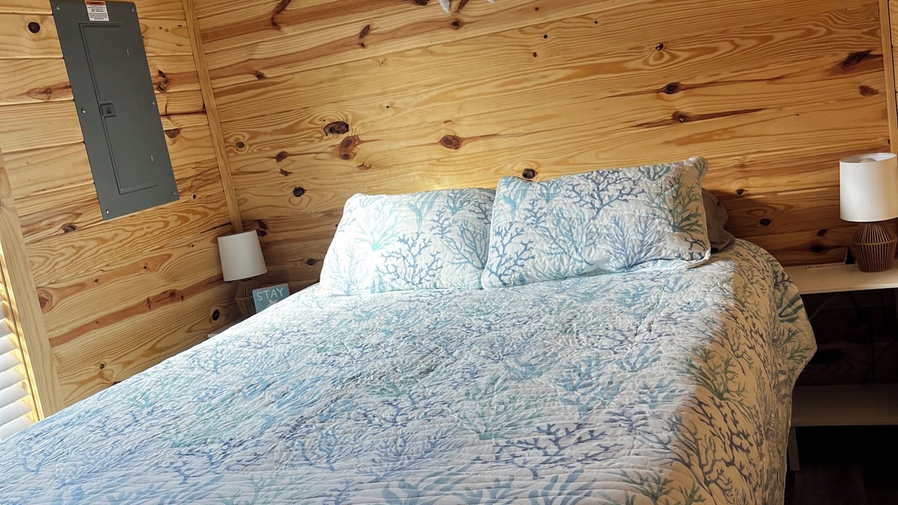 Photo of Bedroom in Steinhatchee