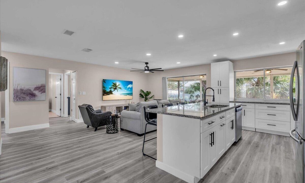 Photo of Others in Gulf Gate Estates