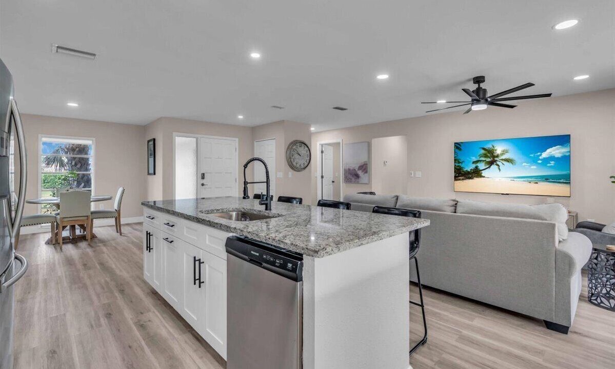 Photo of Others in Gulf Gate Estates