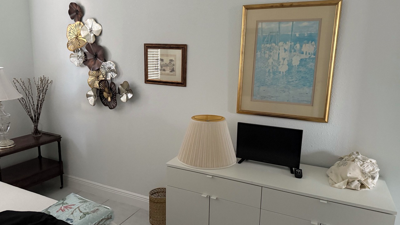 Photo of Bedroom in Redington Shores