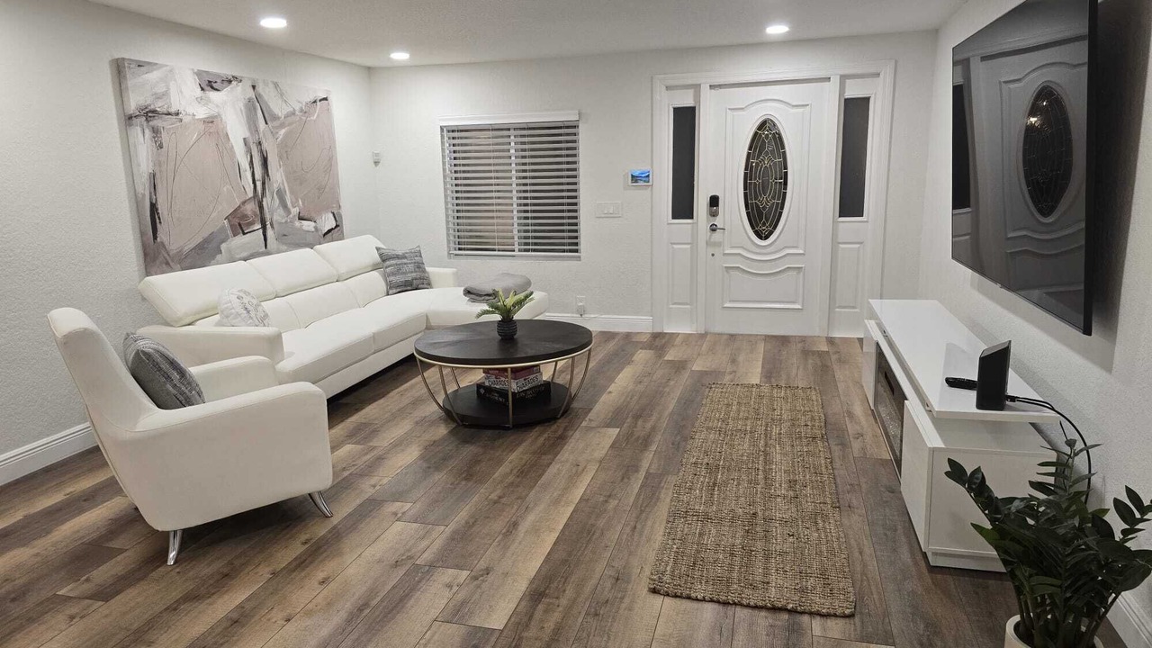 Photo of Livingroom in Tropic Palms