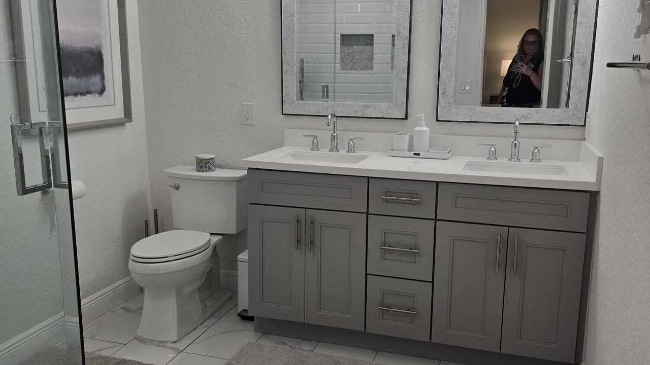 Photo of Bathroom in Tropic Palms