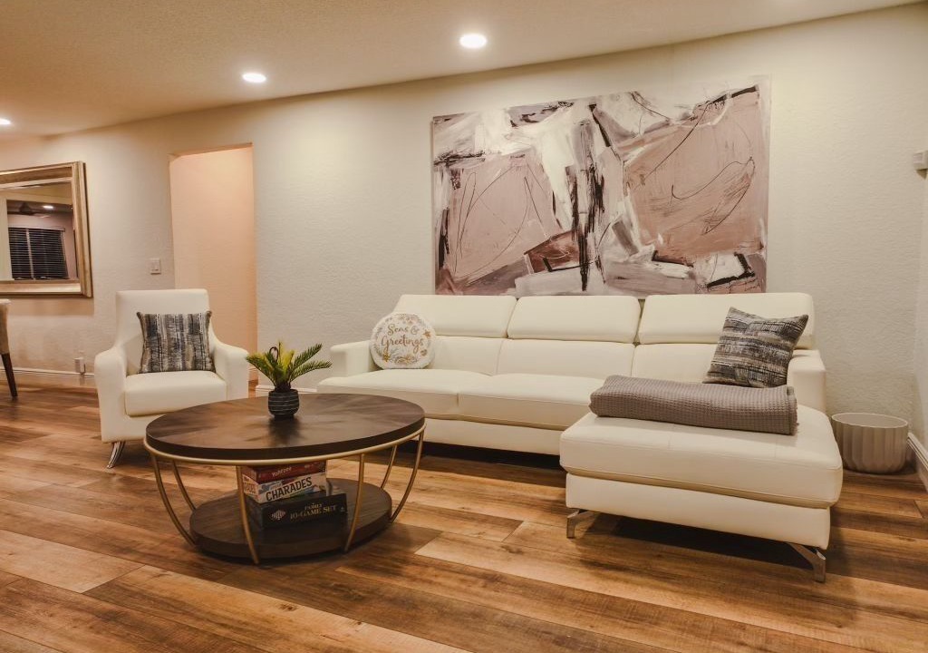 Photo of Livingroom in Tropic Palms