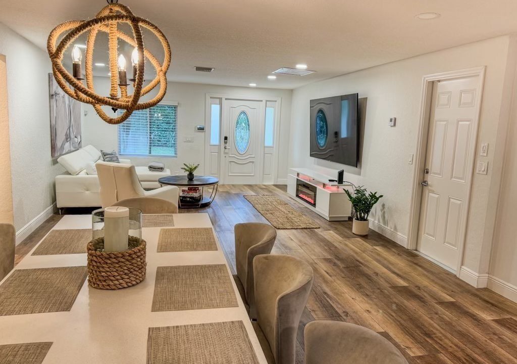Photo of Livingroom in Tropic Palms