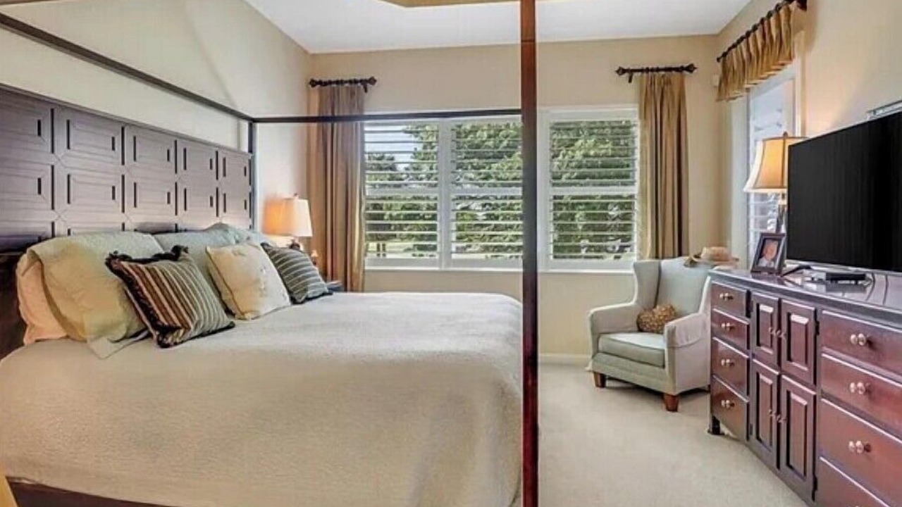 Photo of Bedroom in Bonita Springs