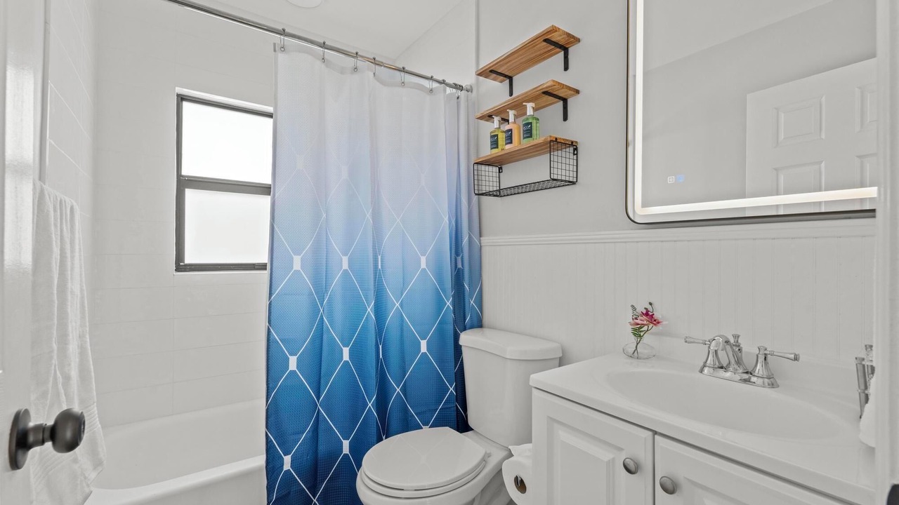 Photo of Bathroom in Lake Clarke Shores