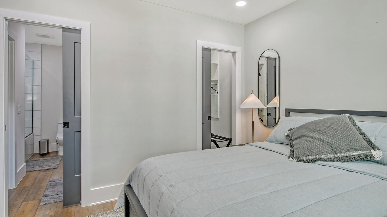 Photo of Bedroom in Laurel Park