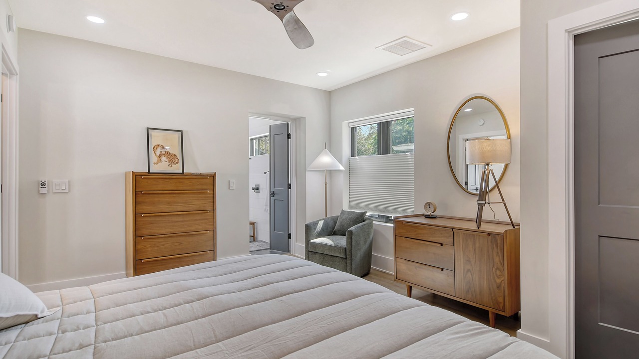 Photo of Bedroom in Laurel Park