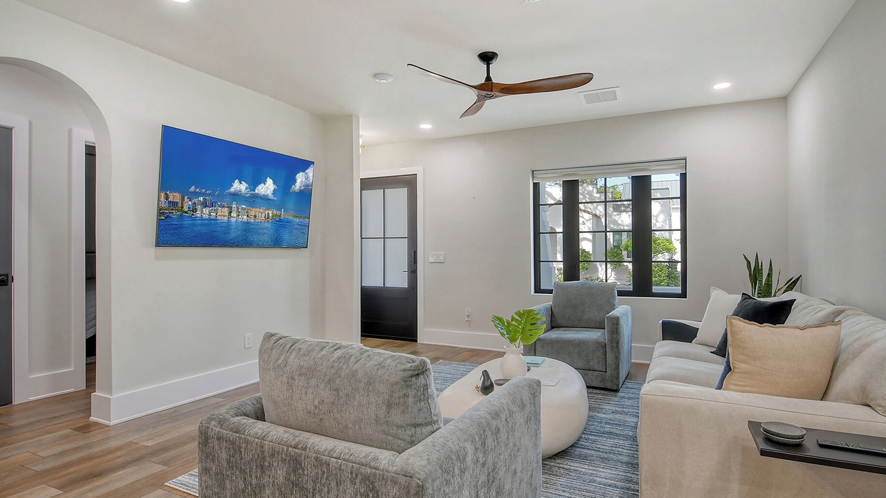 Photo of Livingroom in Laurel Park