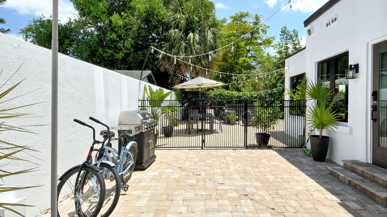 Photo of Patio Balcony in Laurel Park