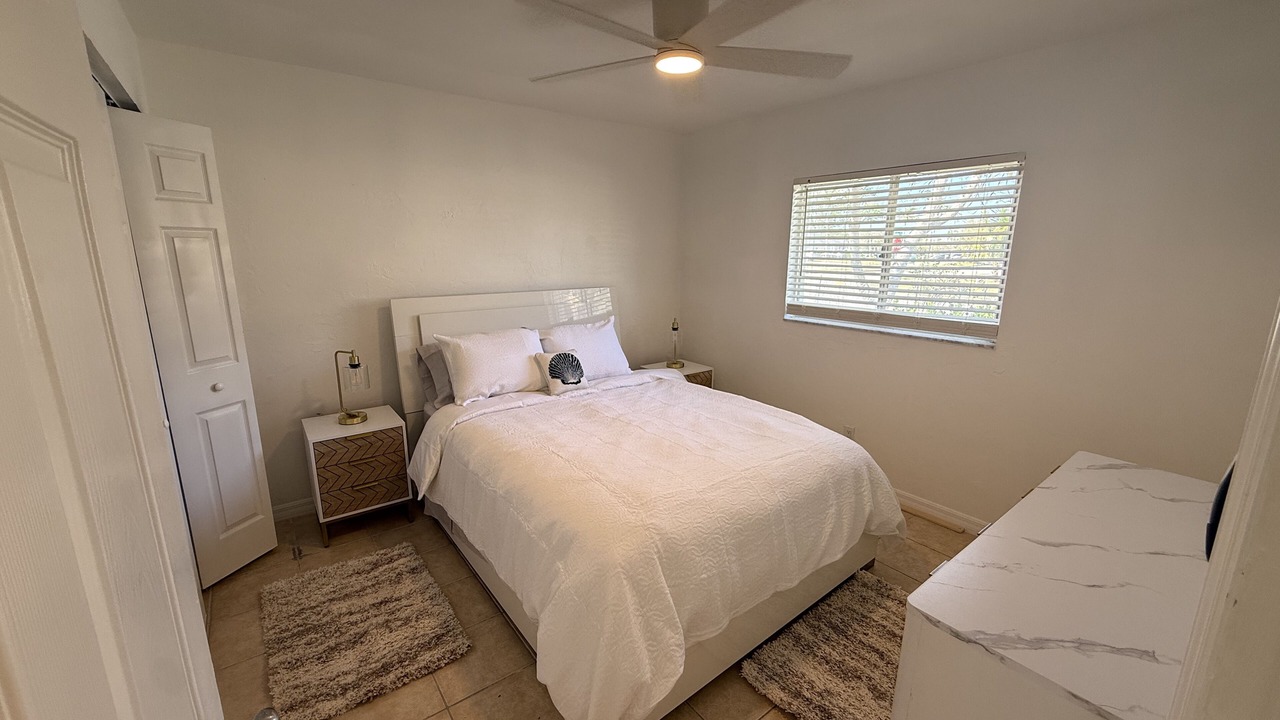 Photo of Bedroom in Golden Gate