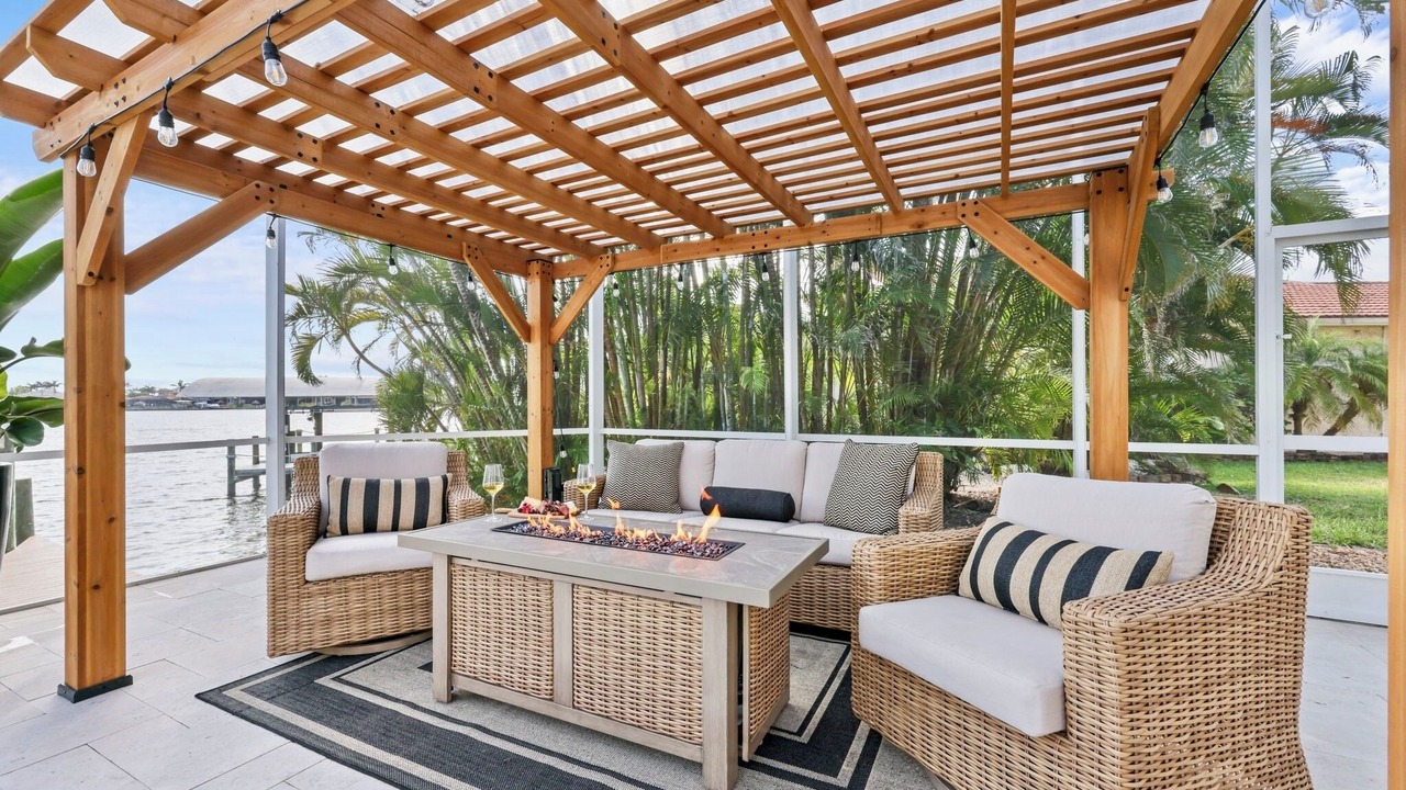 Photo of Patio Balcony in Eight Lakes