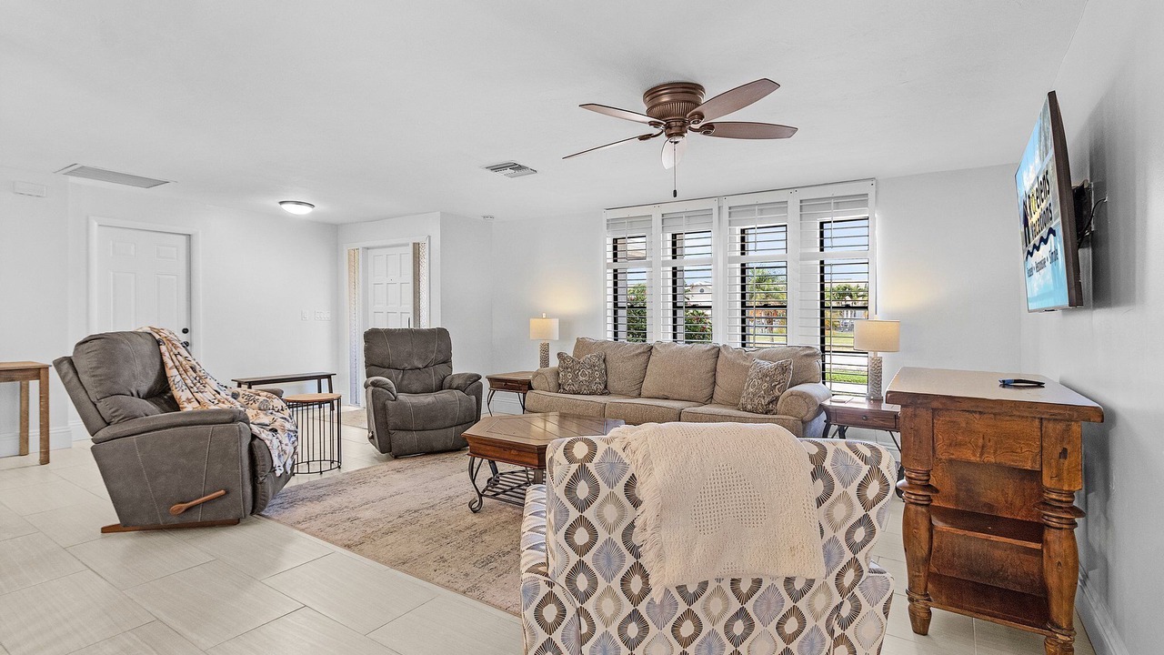 Photo of Livingroom in Eight Lakes