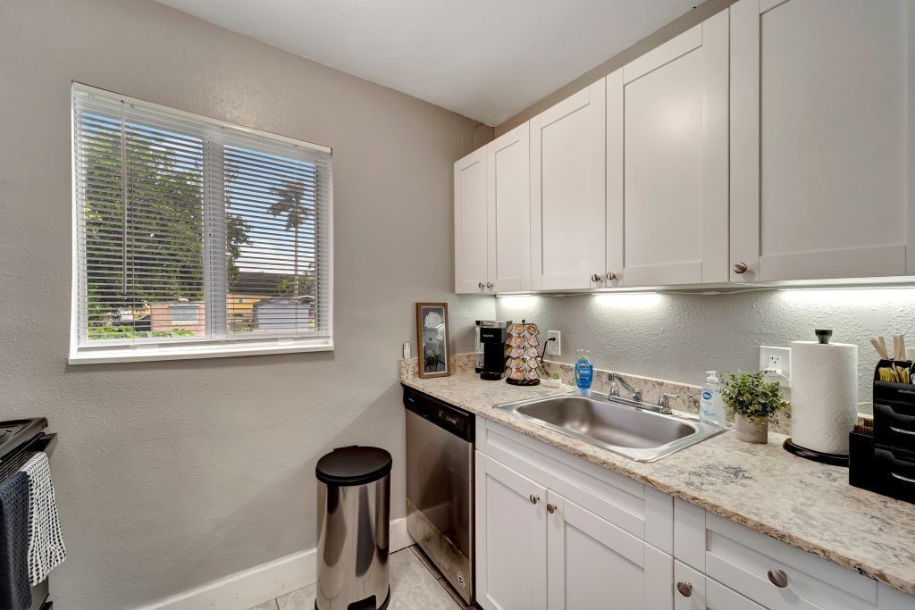 Photo of Kitchen in Pahokee