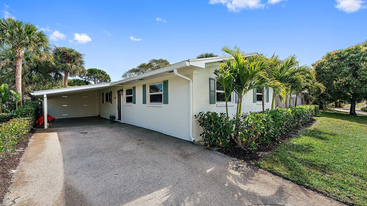 Photo of Others in Tequesta
