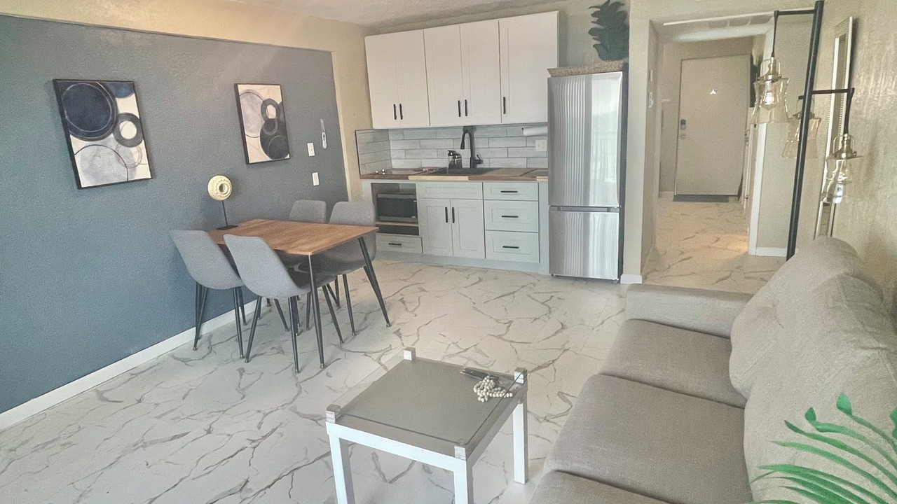Photo of Livingroom in Rogers Seabreeze