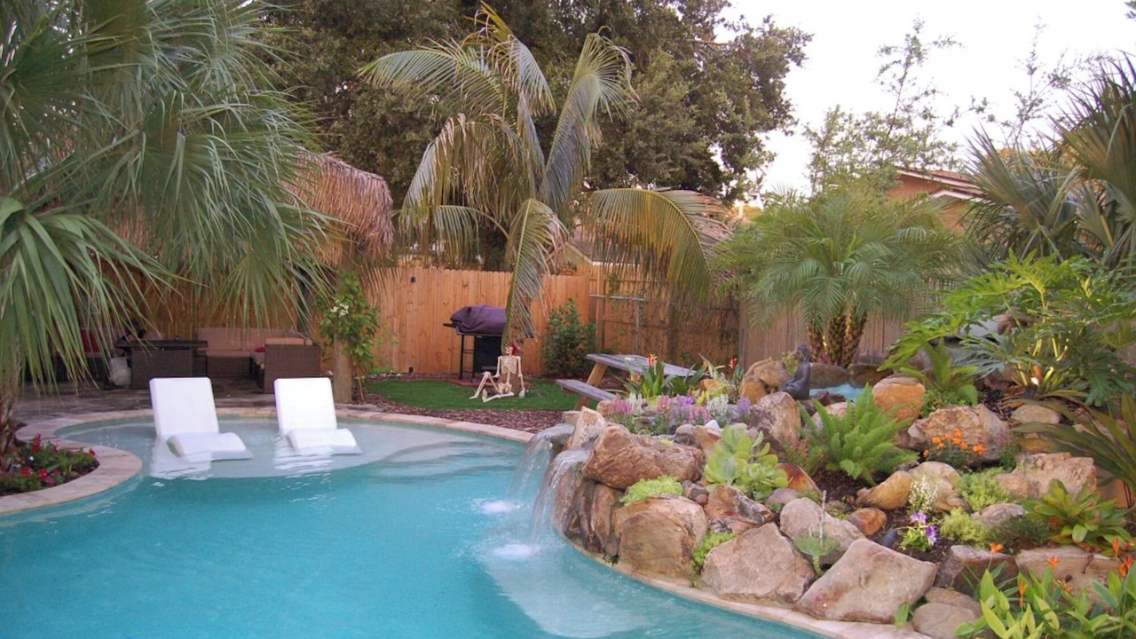 Photo of Outdoor in Harbor Hills