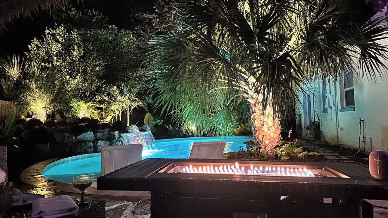 Photo of Outdoor in Harbor Hills