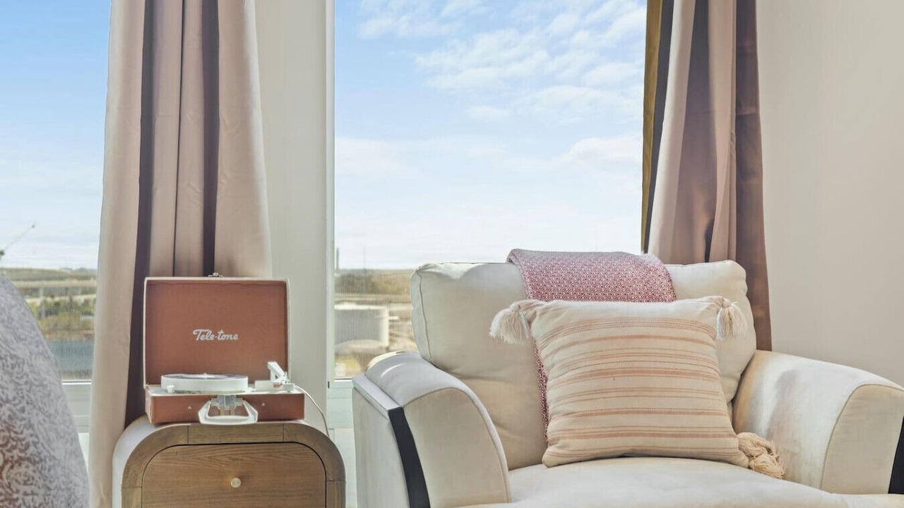 Photo of Livingroom in Channel District