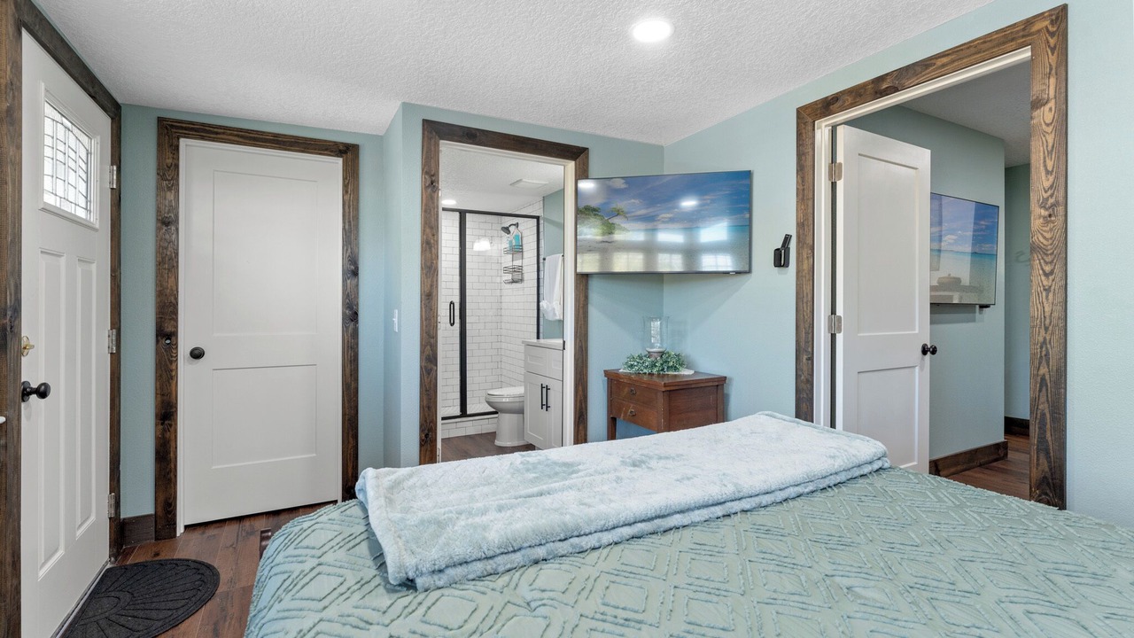 Photo of Bedroom in Brooksville