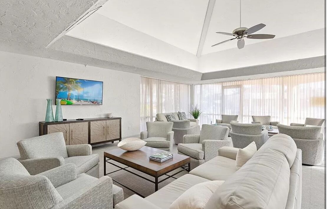 Photo of Livingroom in North Naples