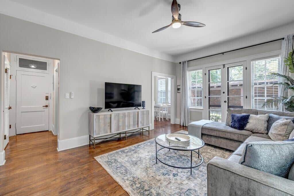 Photo of Livingroom in Riverside