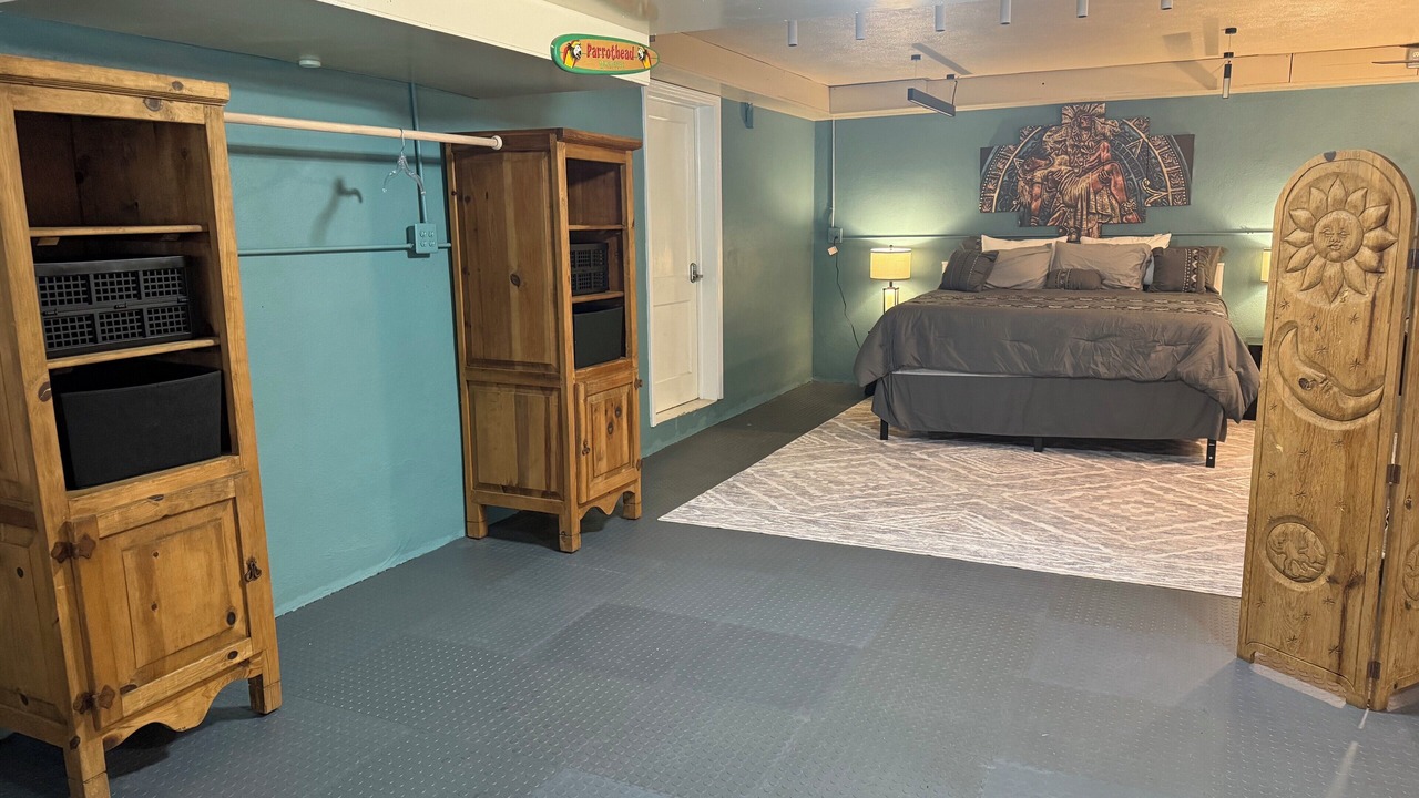 Photo of Bedroom in Brooksville