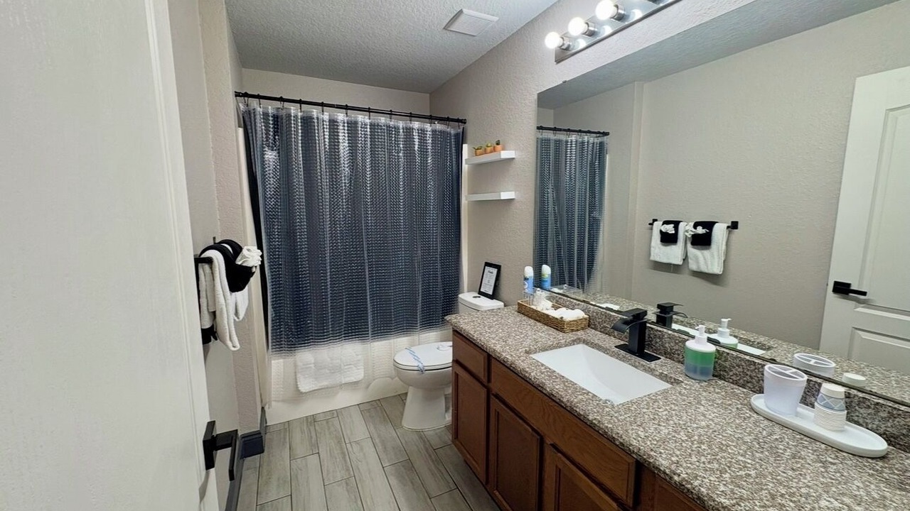 Photo of Bathroom in Highland Meadows