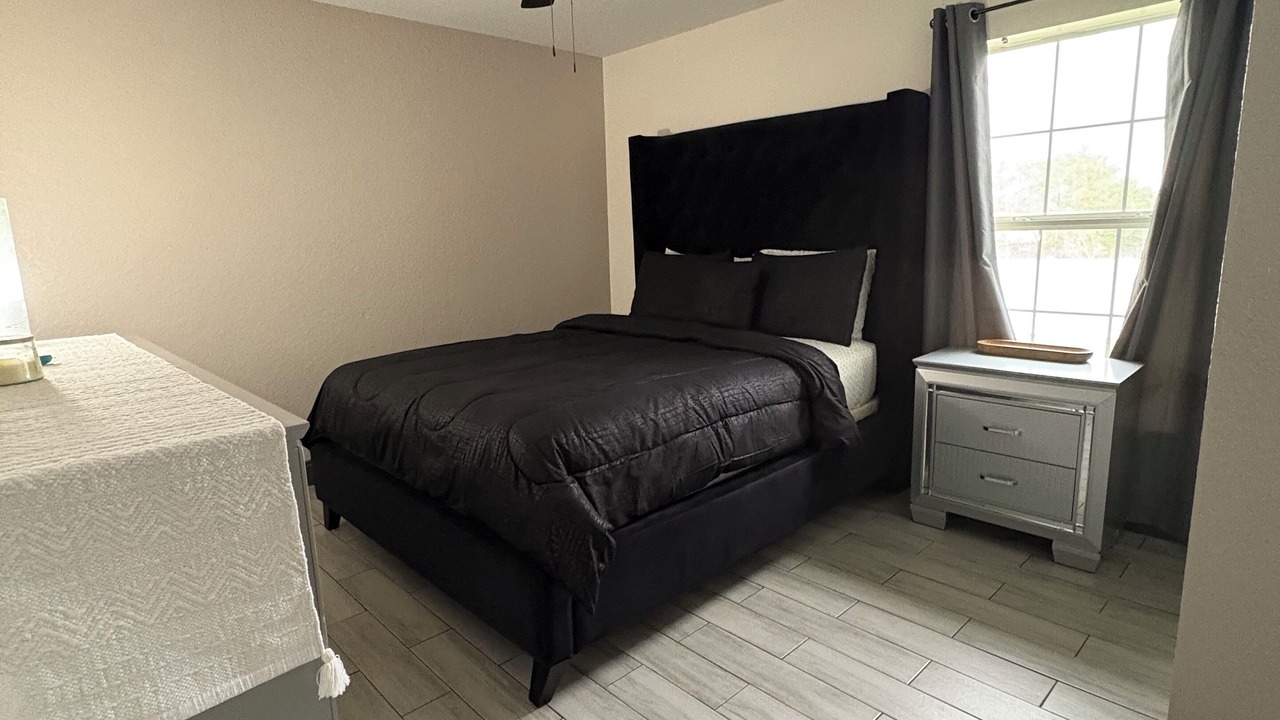 Photo of Bedroom in Highland Meadows