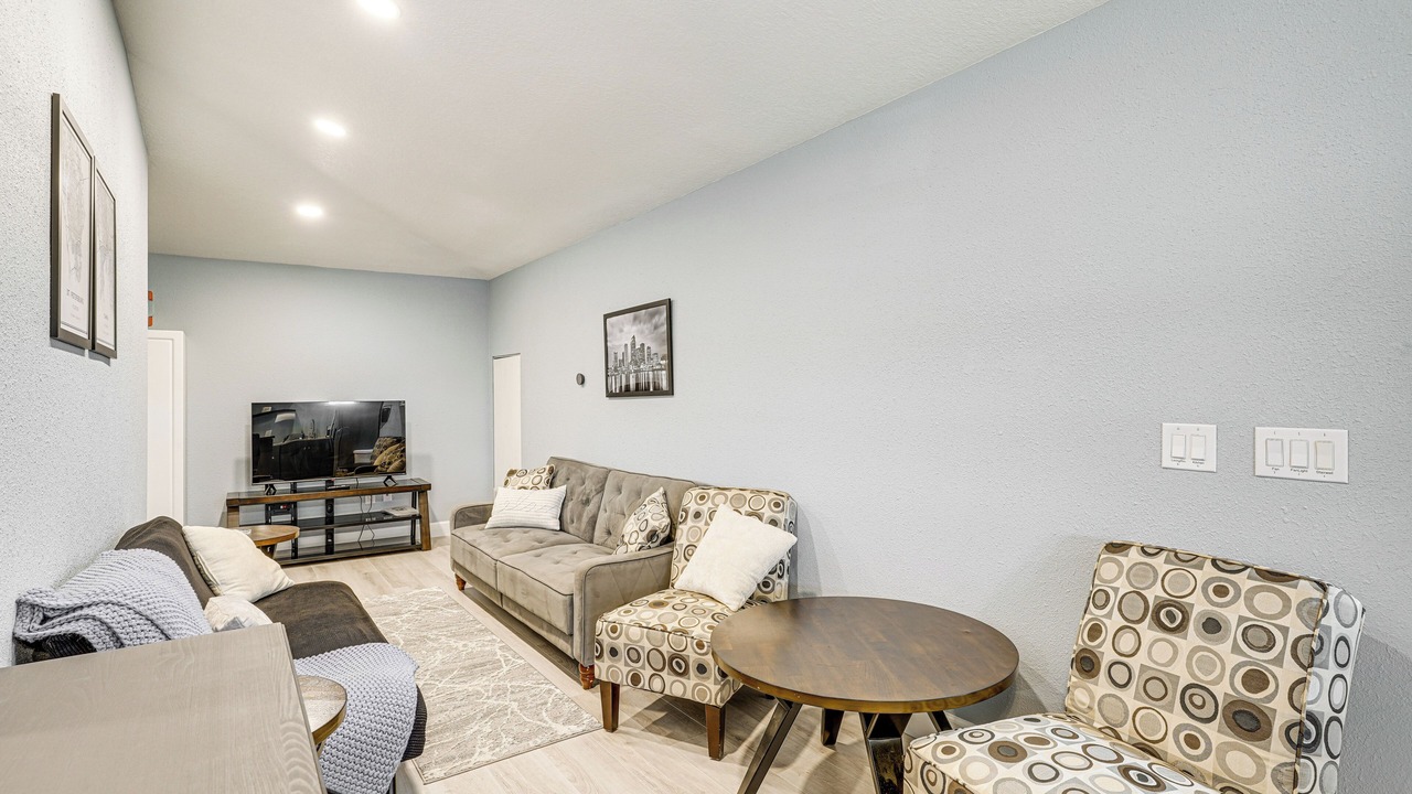 Photo of Livingroom in Greater Northdale