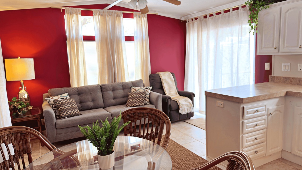 Photo of Livingroom in Seffner Community Alliance
