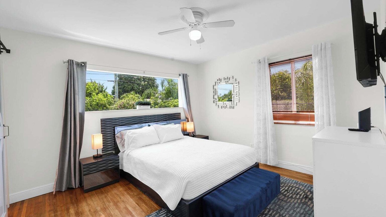 Photo of Bedroom in The Cove