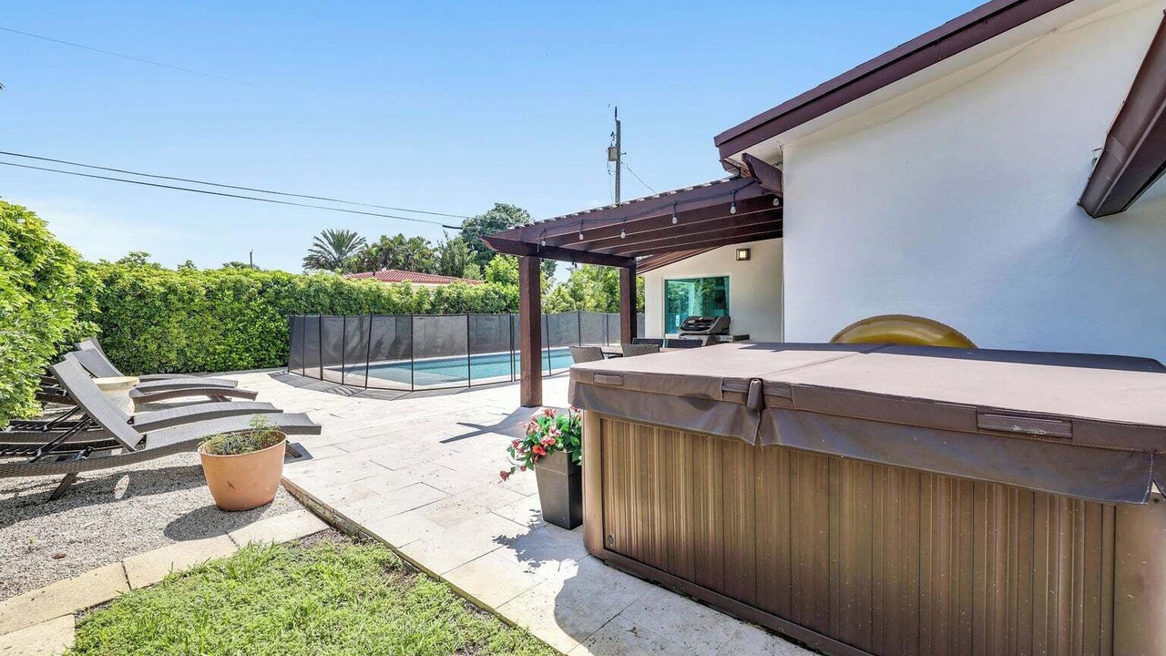 Photo of Patio Balcony in The Cove